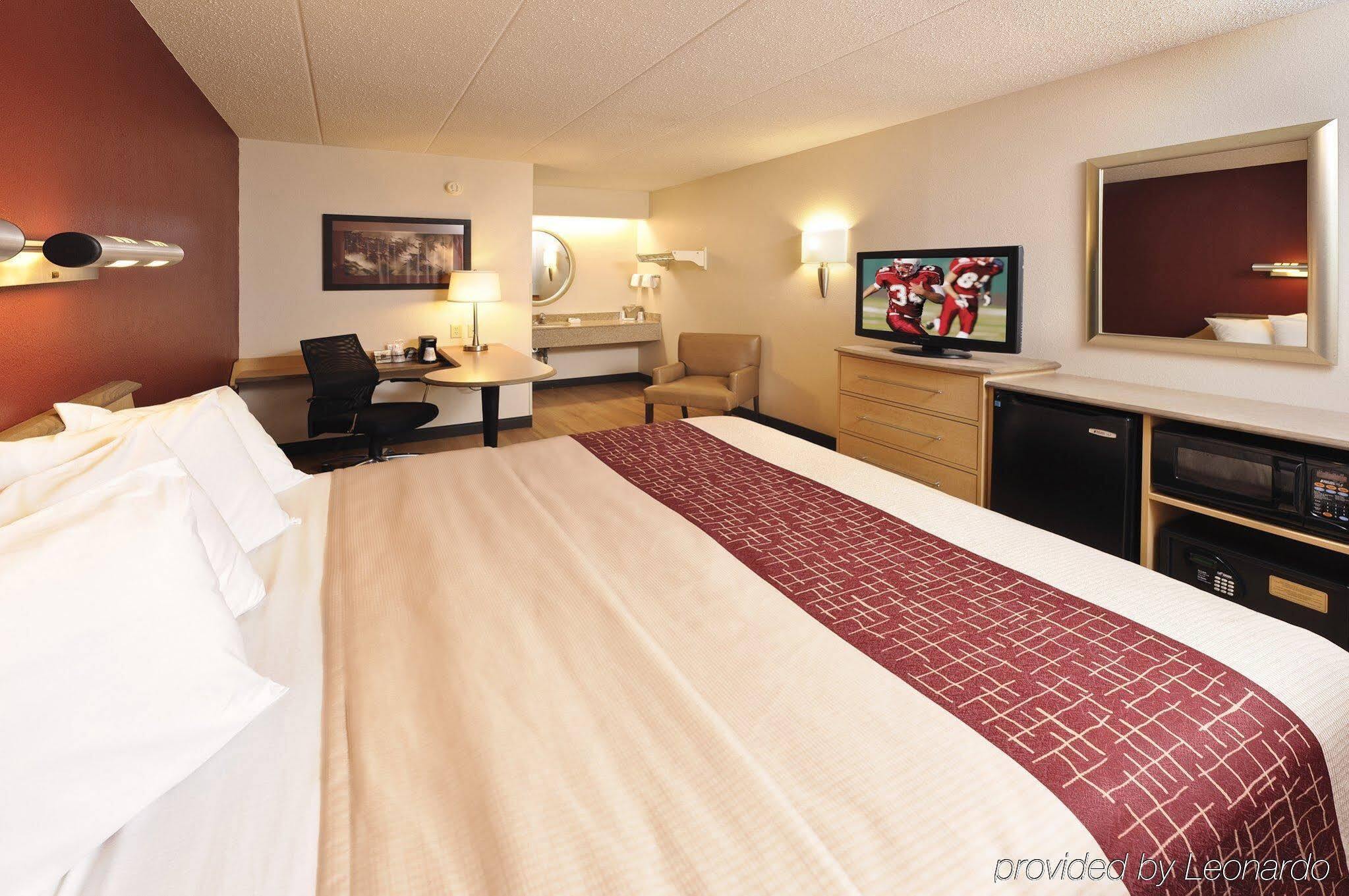 Red Roof Inn Philadelphia - Oxford Valley Langhorne Dış mekan fotoğraf